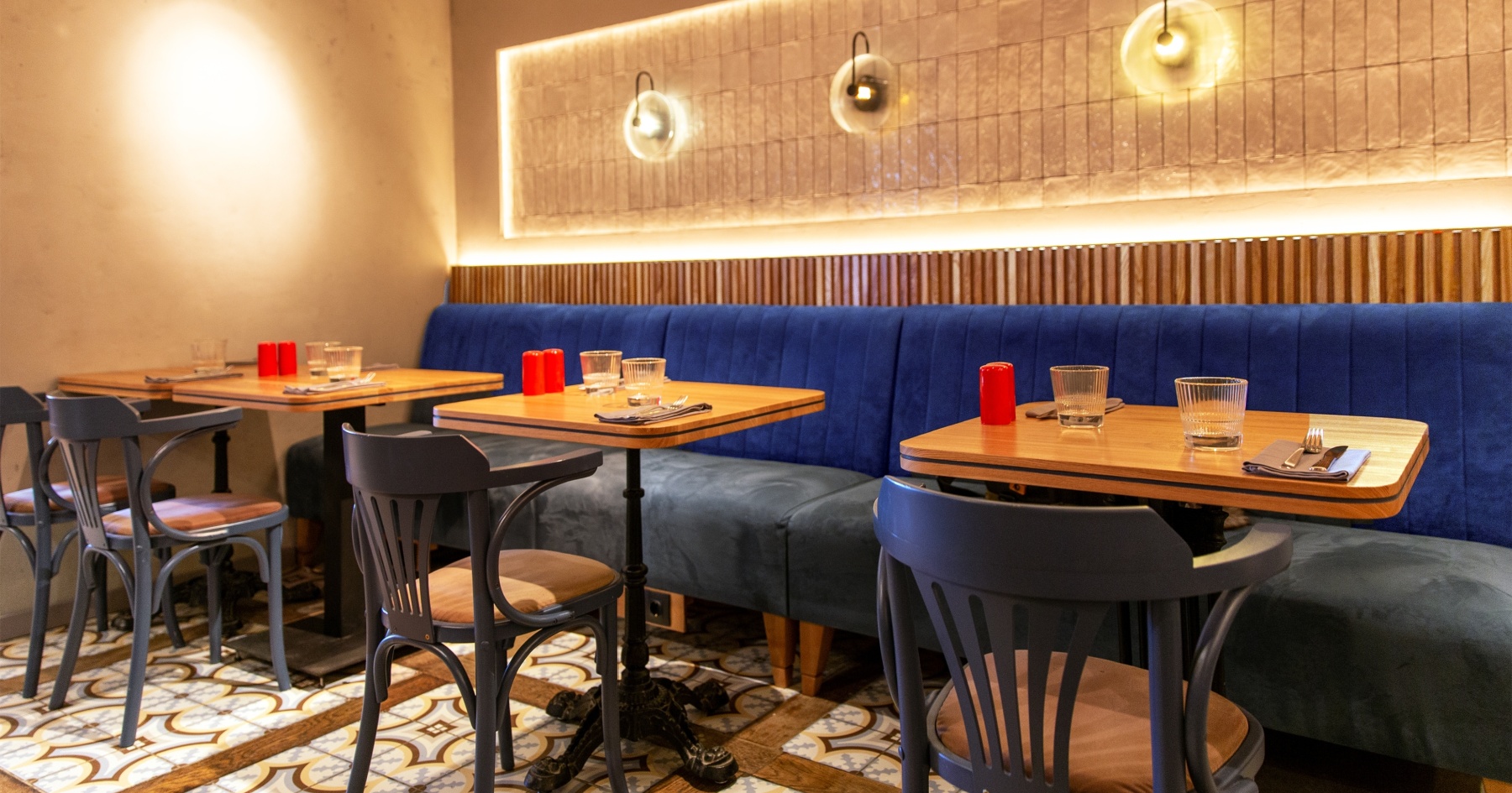 Consumers are still dining out, with some caveats