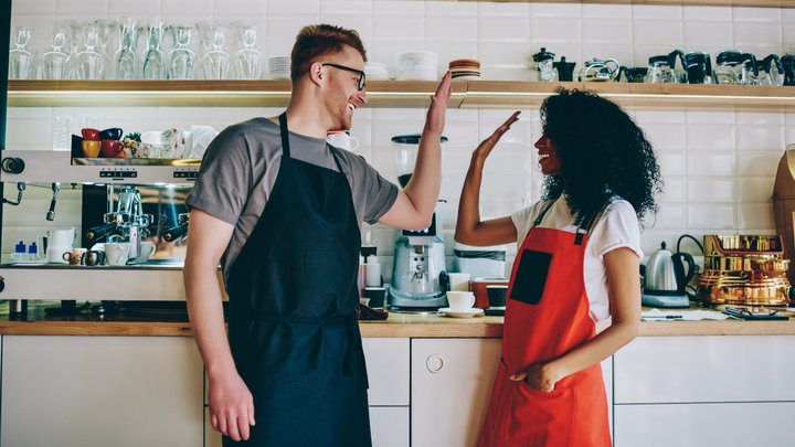 Exploring link between employee engagement, exceptional customer experiences