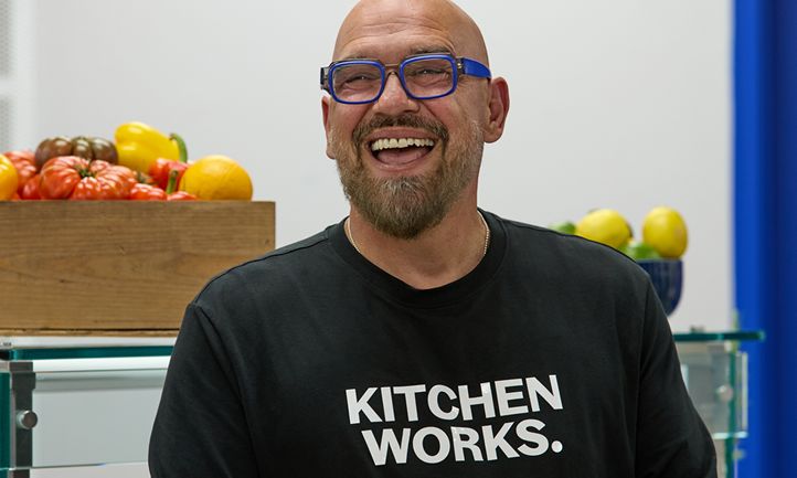 James Beard Award Winning Chef Michael Symon Serves Up Holiday Cheer With Festive Dark Chocolate Bark At Kitchen Works by Sodexo
