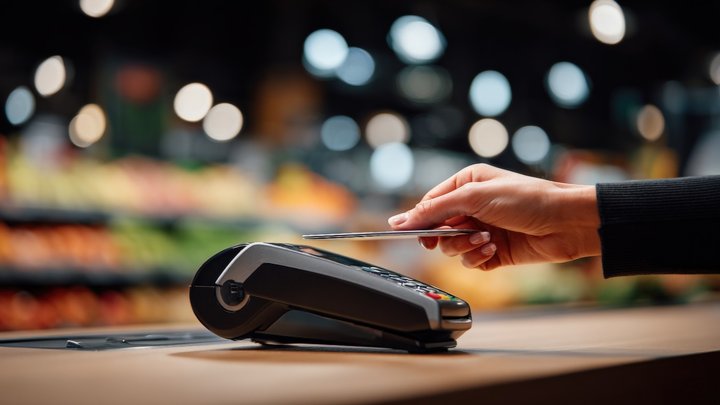 Lights out, orders up: the competitive edge of locally-run POS systems for QSRs