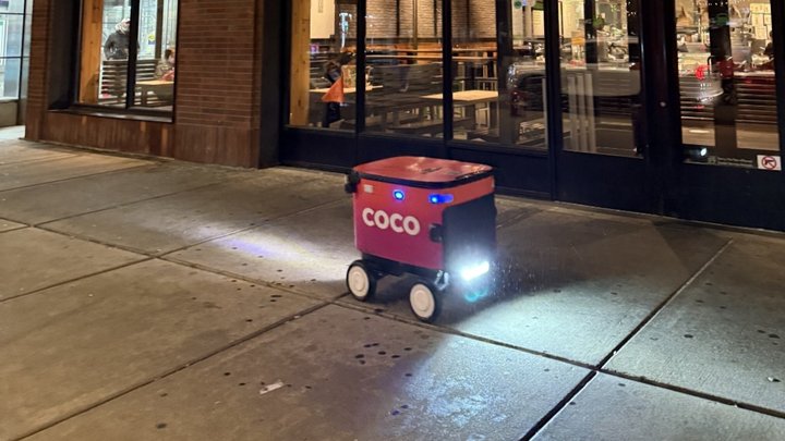 Shake Shack testing robot deliveries in Chicago