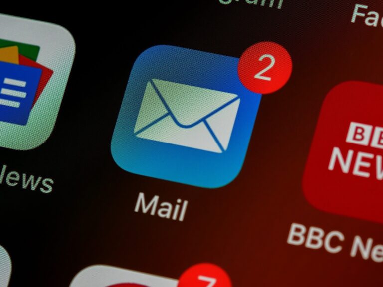 Top Restaurant Email Marketing Tools (2025) to Drive Reservations