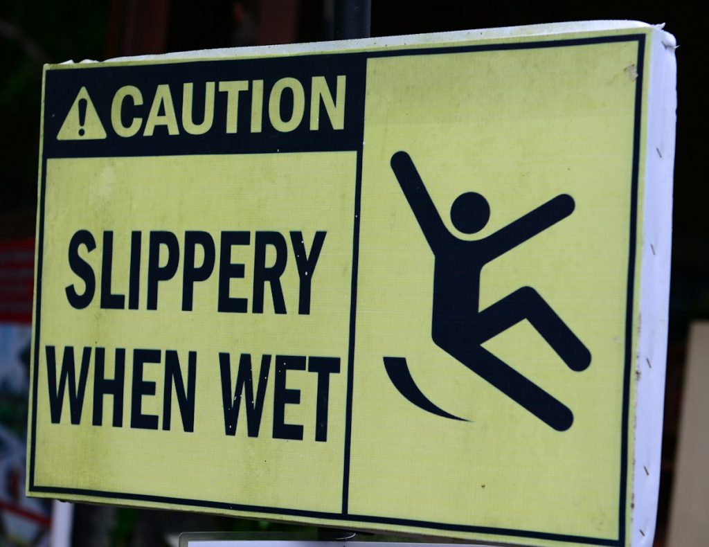 A Restaurant Owner’s Guide to Navigating Slip-and-Fall Liability Risks This Winter | Modern Restaurant Management