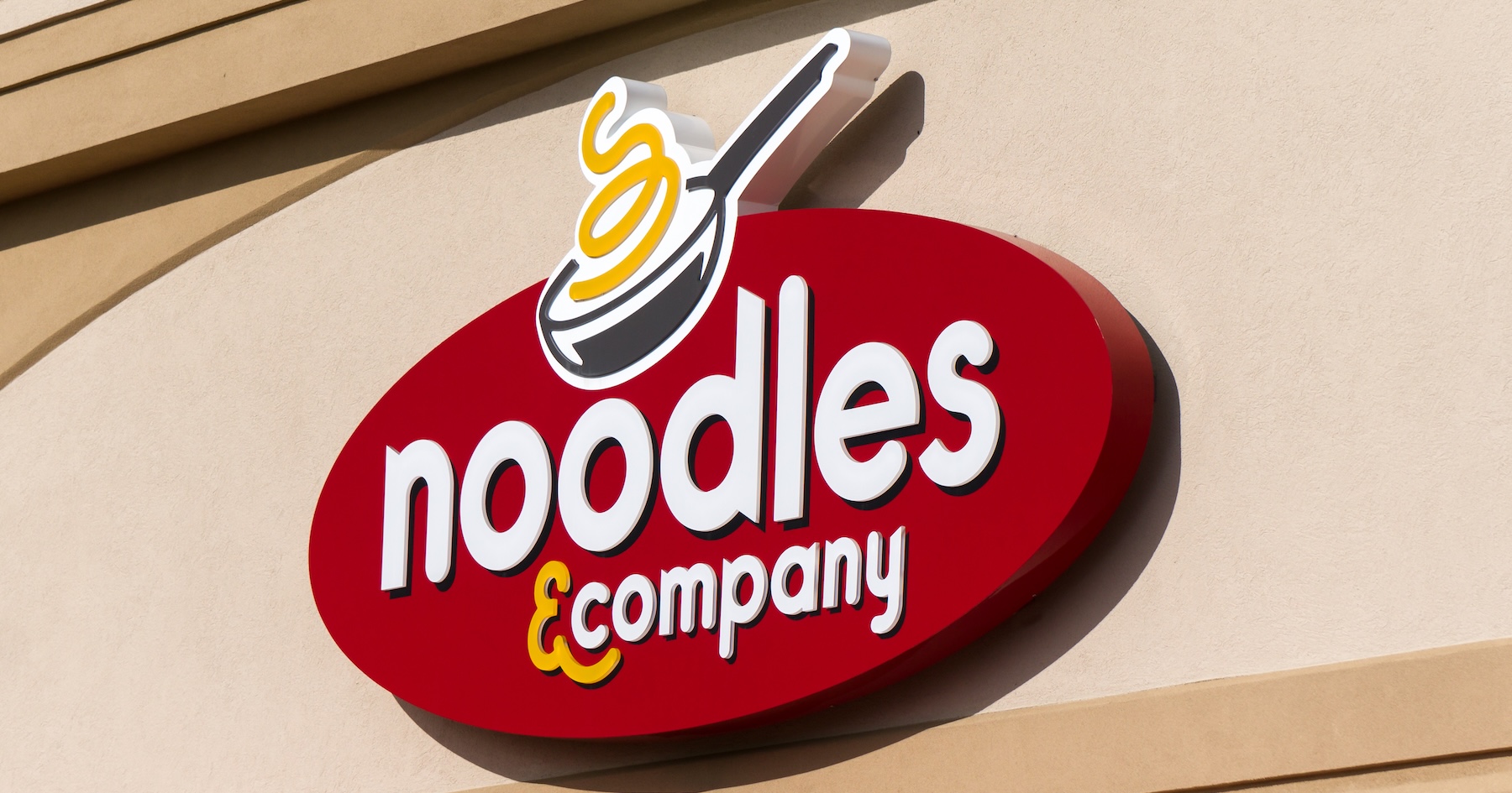 Another activist pushes a restaurant chain toward refranchising
