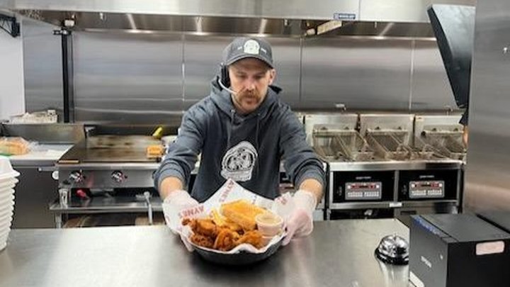 How a Mooyah franchisee moved into chicken with Layne's Chicken Fingers