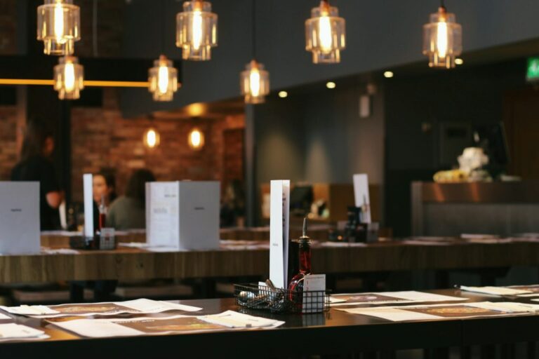 MRM Research Roundup: Holiday Spend, Drinksgiving Data, and Smarter Dining | Modern Restaurant Management