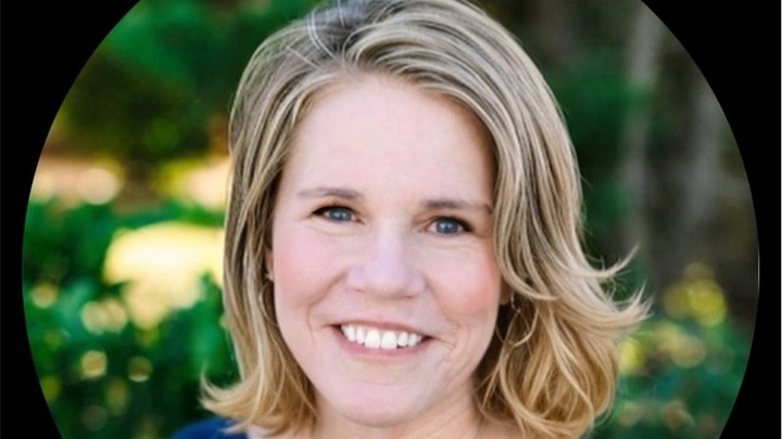 Topsail Steamer founder sharing tips, advice at Founderology Growth Summit
