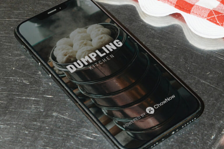 Why Every Restaurant Needs a Mobile Ordering App
