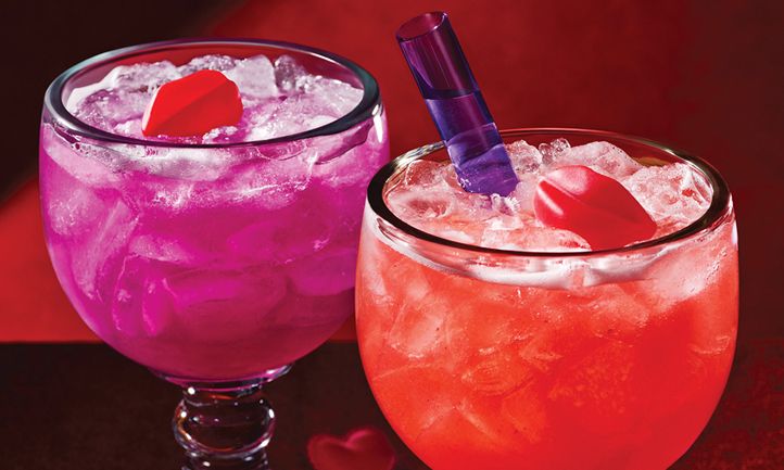 Applebee’s Brings Back $6 Smoocho Sips Valentine’s Day Cocktails