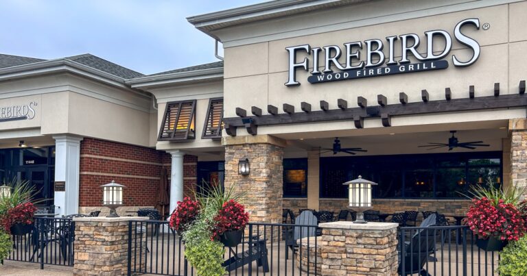 Firebirds Wood Fired Grill carves out a niche in polished casual
