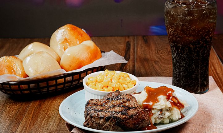 Logan’s Roadhouse Expands Popular Wednesday Steak Deal to Four Weekdays in Texas
