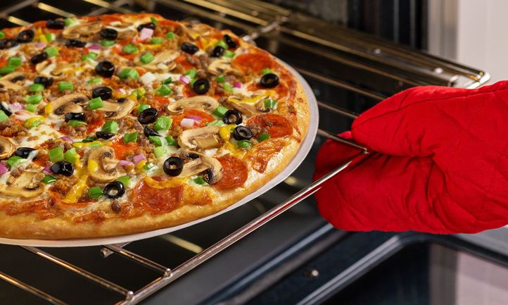 Papa Murphy’s Named No. 1 Pizza Chain for Customer Service by Newsweek