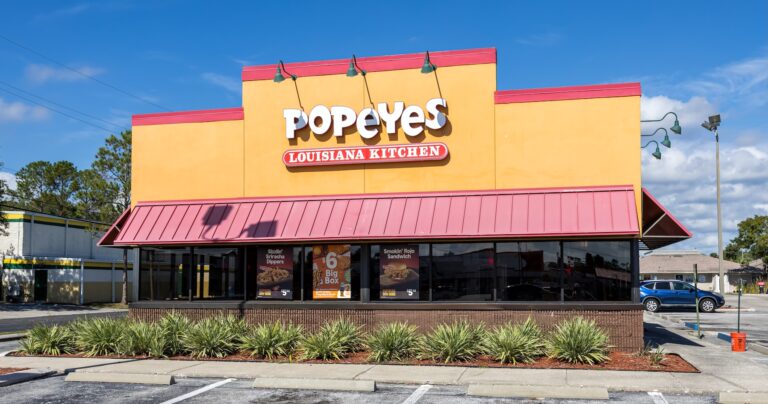 Popeyes' new management team gets a big, early test