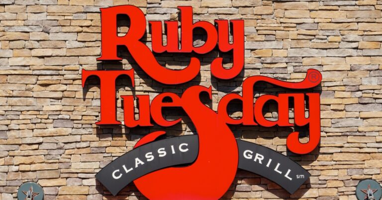 Ruby Tuesday faces backlash after firing manager on Christmas