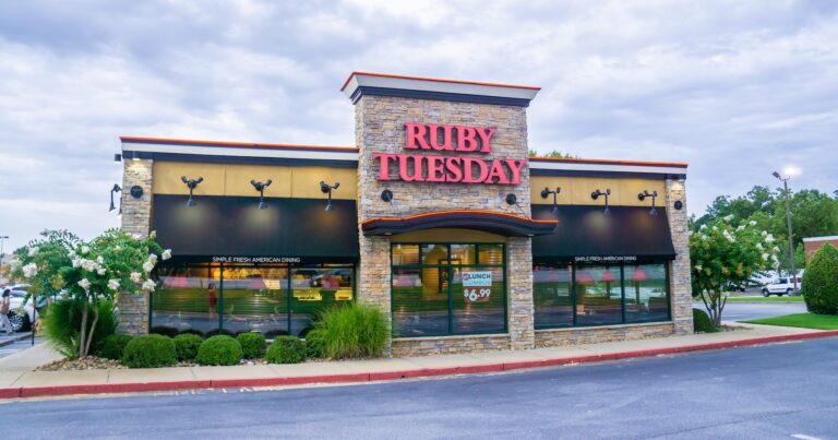 A tale of two casual-dining chains