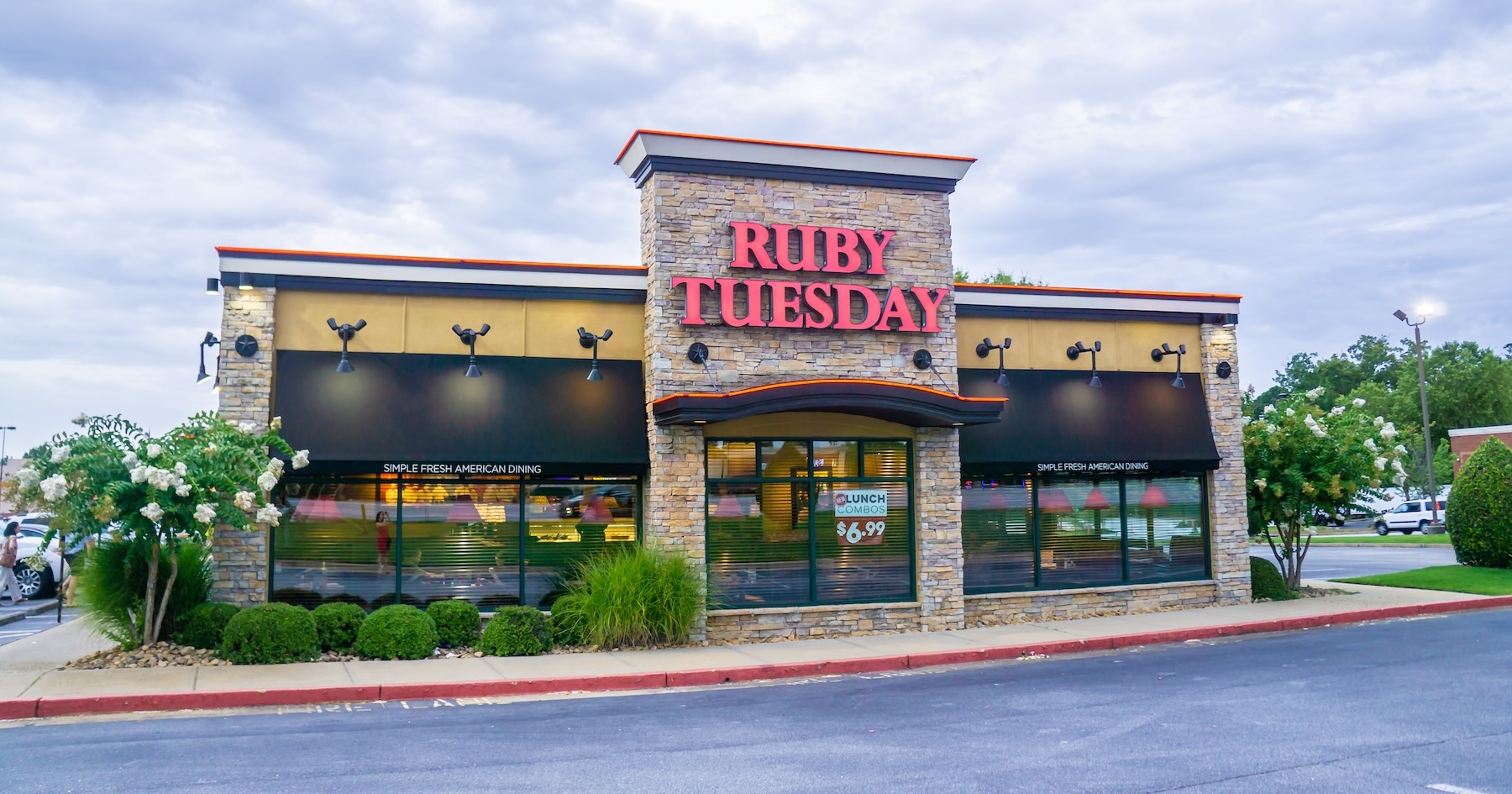 A tale of two casual-dining chains