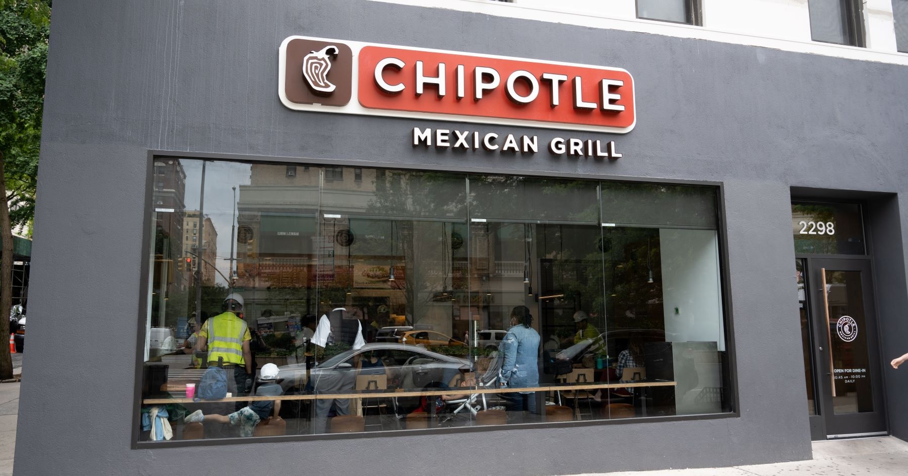 Chipotle and Taco Bell had very different years in 2025