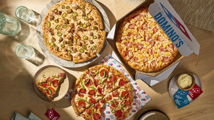 Domino's reports sales increase, sale-store sales growth