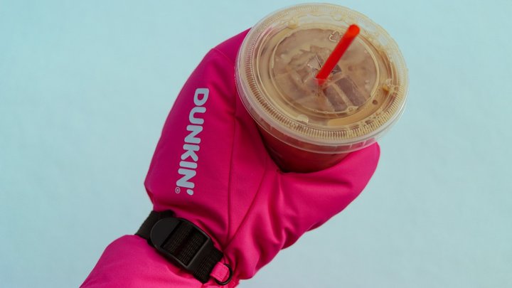Dunkin’ wants to give you a glove to hold your iced beverage