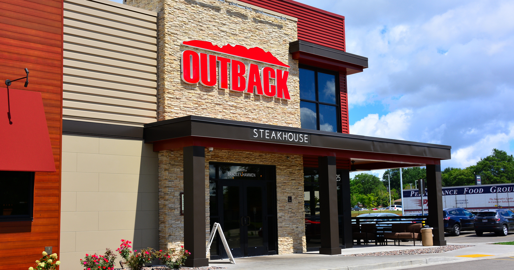 Outback reports first positive traffic in 4 years, thanks to value meals