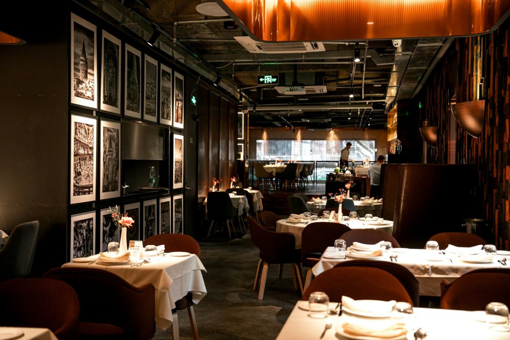 Restaurants Challenged to Manage the Cost/Inflation Margin Squeeze in 2026  | Modern Restaurant Management