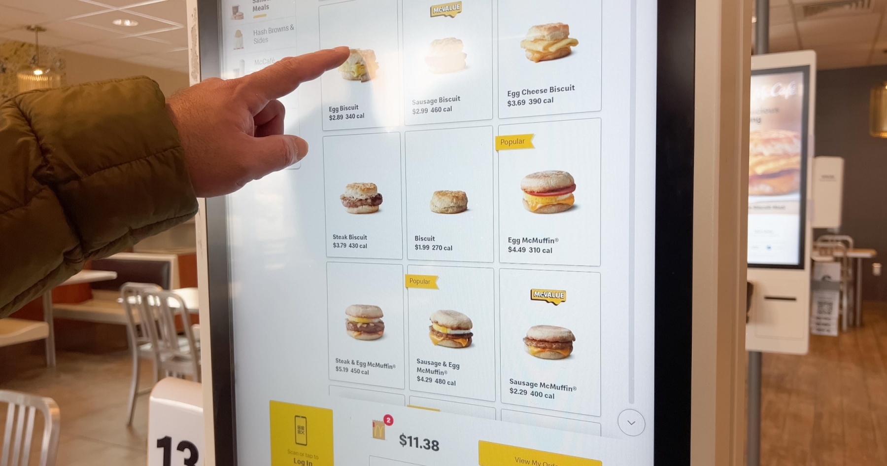 Restaurants want to give customers more tech
