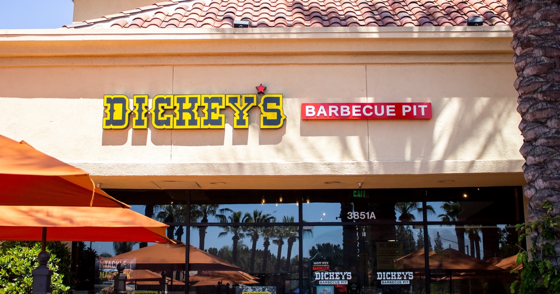Dickey's franchise registration expires in several states