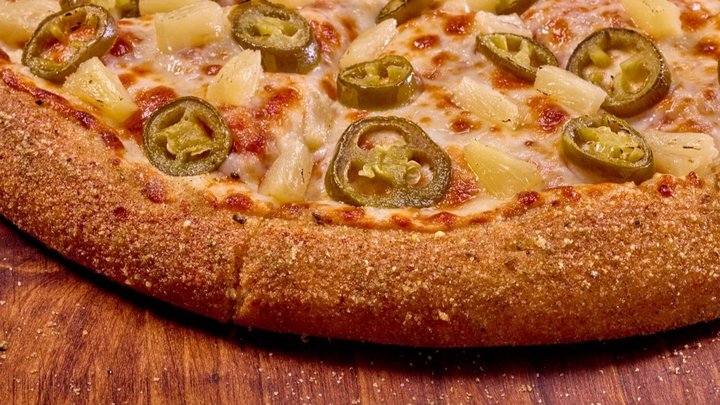 Hungry Howie's introduces Pineapple Jalapeño Flavored Crust