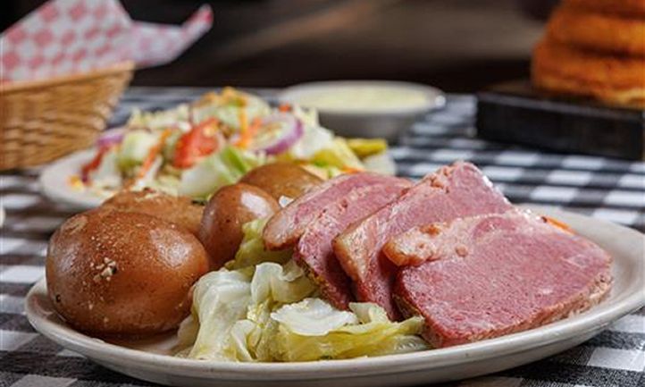 March Restaurant Deals for St. Patrick’s Day, Cocktail Day, Hot Chicken Day, and More!
