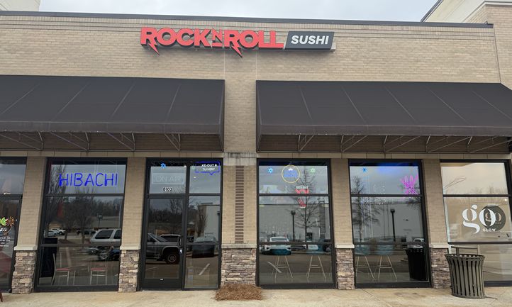 Rock N’ Roll Sushi Hits a High Note With First Oxford Restaurant