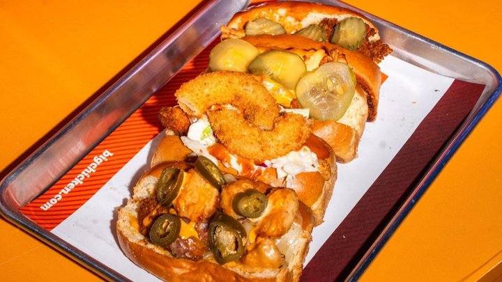 Shaquille O’Neal’s Big Chicken makes Honduras debut