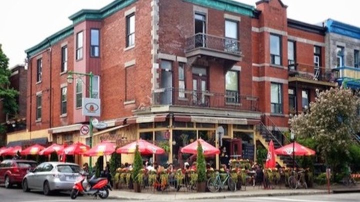Square report: Neighborhood customers generate 6 times more revenue for local businesses