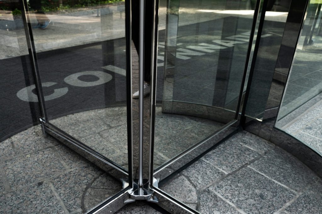 The Hidden Cost of Restaurant Turnover and How to Stop the Revolving Door | Modern Restaurant Management
