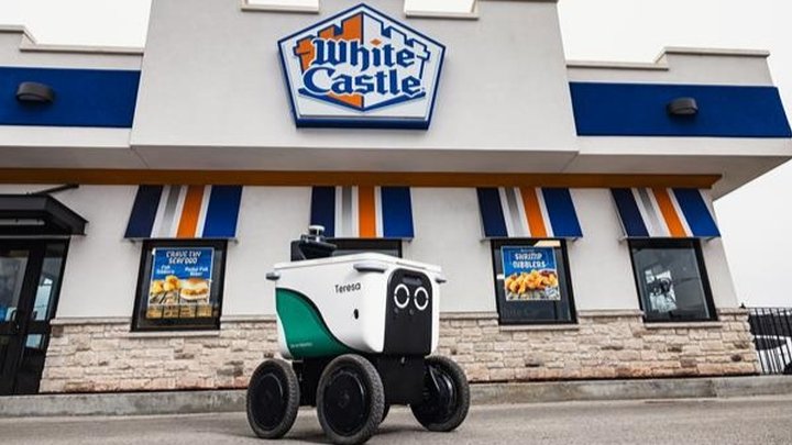 White Castle partners with Serve Robotics to deliver through Uber Eats
