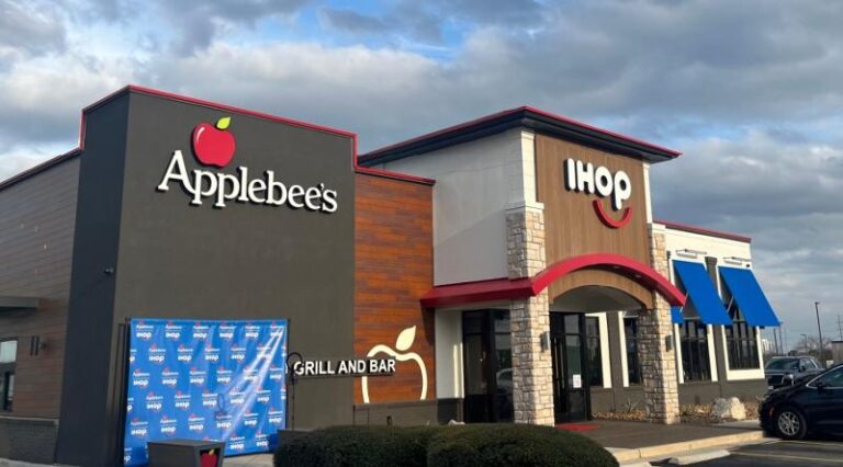 Applebee’s is sued by a franchisee over co-branded restaurants