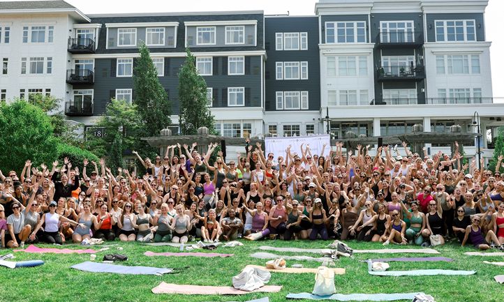 CRISP &amp; GREEN Celebrates National Fitness Day With Wellness Events in Key Markets &amp; Free Power Hour Entrée Offer at Locations Nationwide