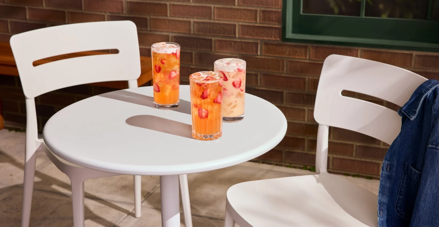 Everybody is doing Refreshers now, but Starbucks isn’t worried