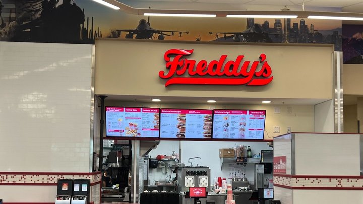 Freddy’s lands 1st military base location