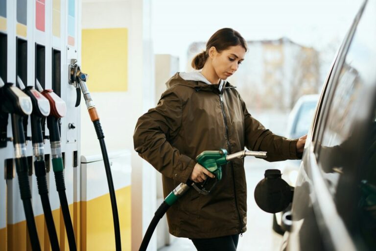 How Oil and Gas Prices Affect a Restaurant Bill | Modern Restaurant Management