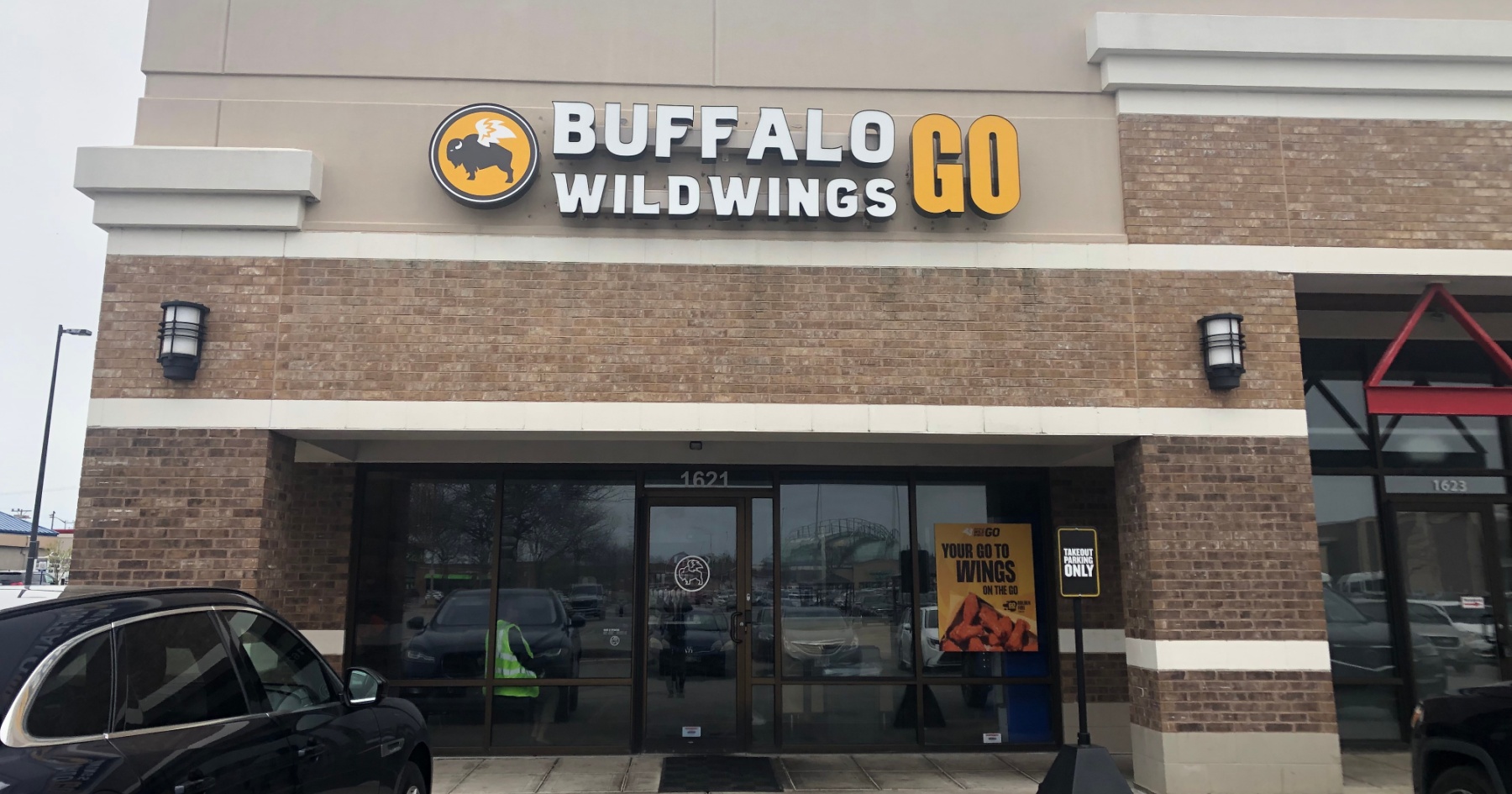 To-go locations fueled Buffalo Wild Wings’ growth last year