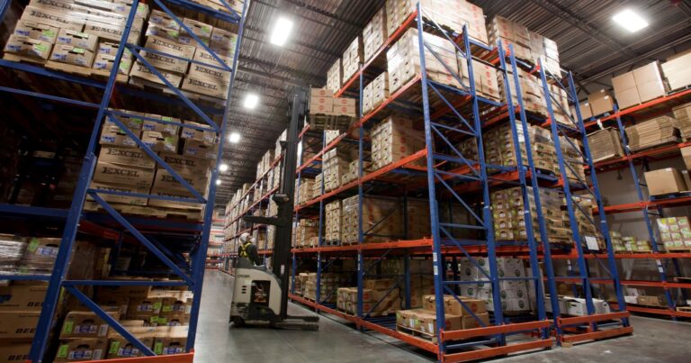 Do independents have an advantage in this market? According to Sysco, they do