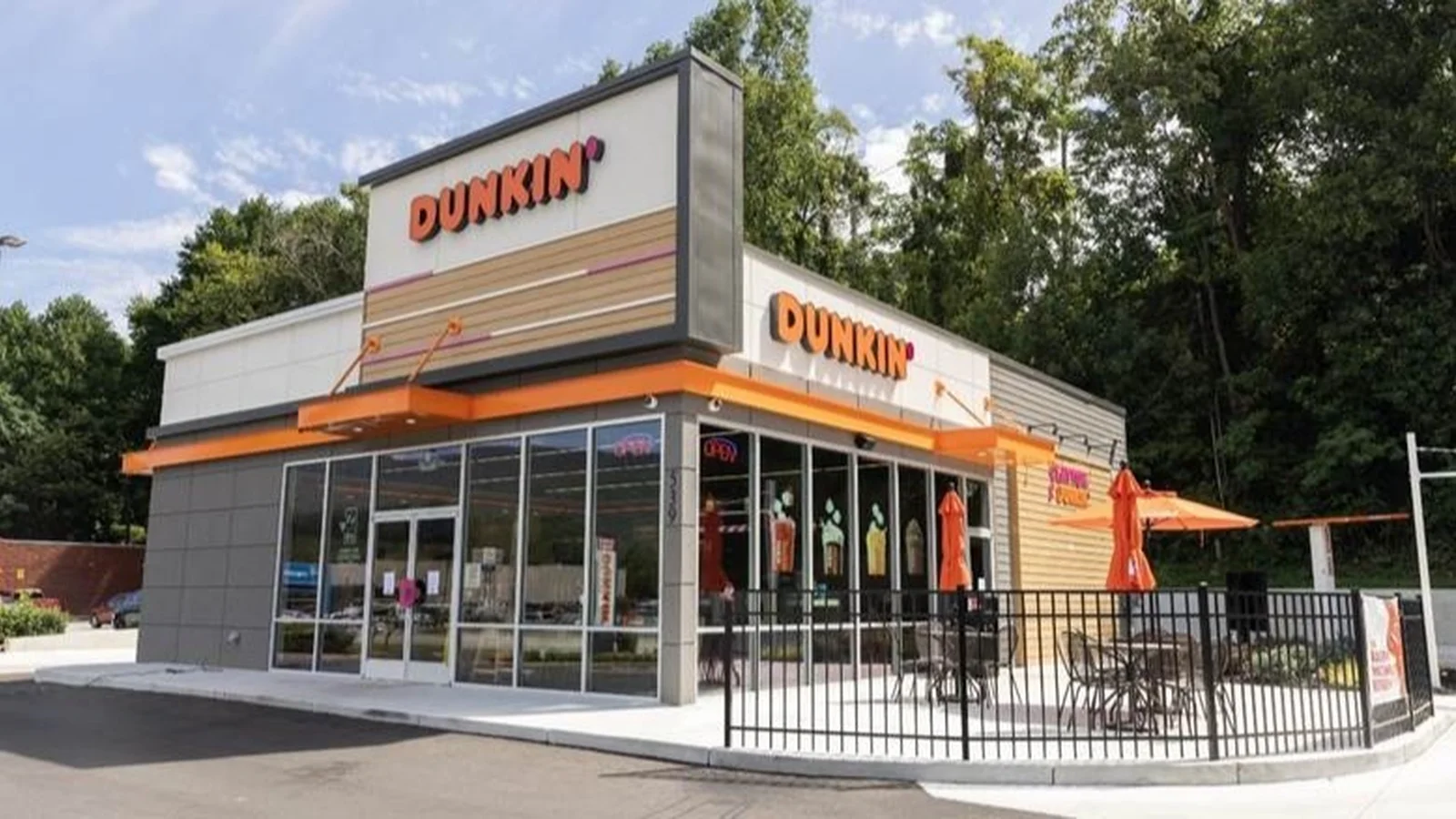 Hundreds of Dunkin’ locations planned for Canada in new partnership