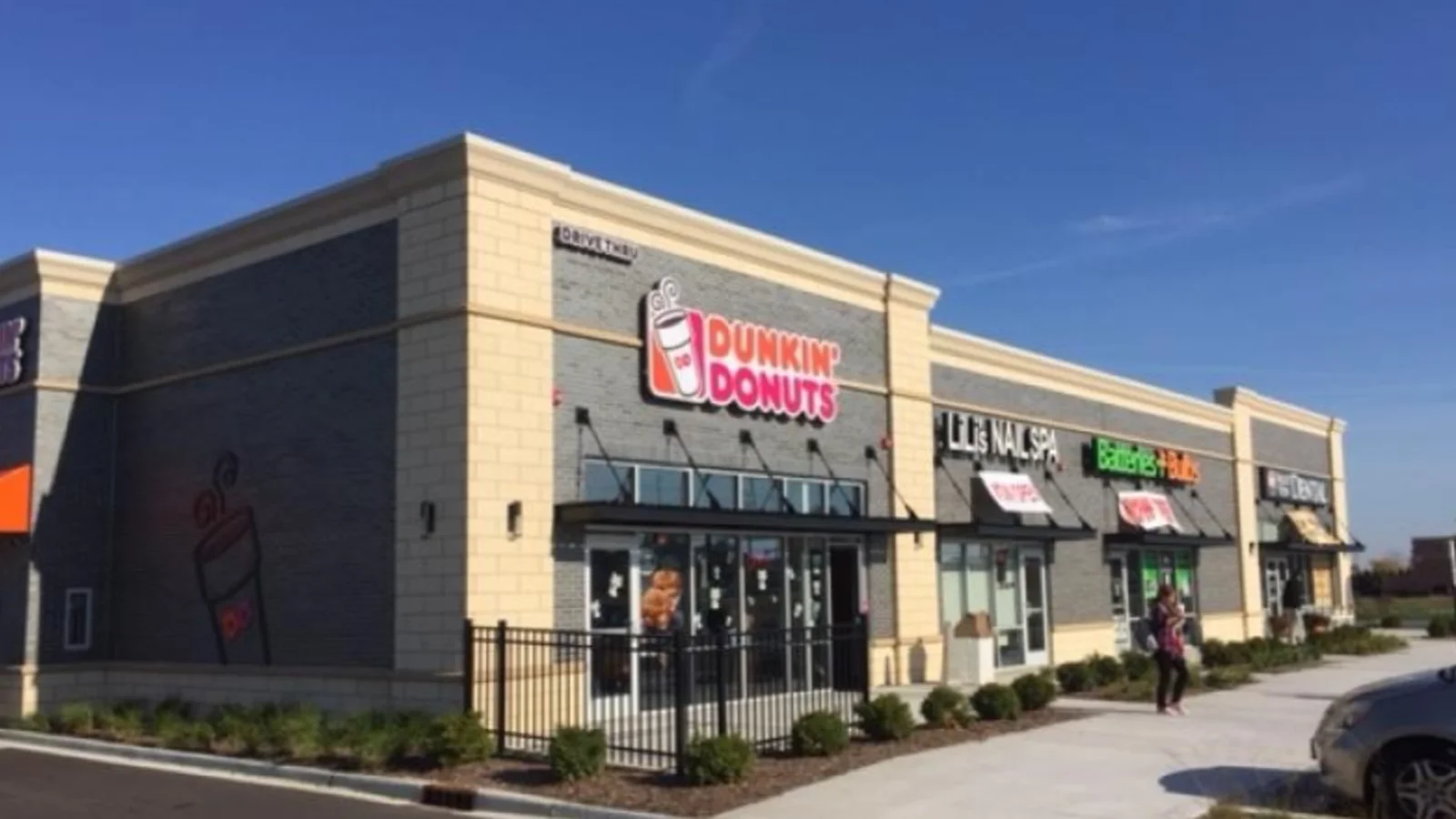 Inland National Development Company affiliate sells Illinois building anchored by Dunkin'