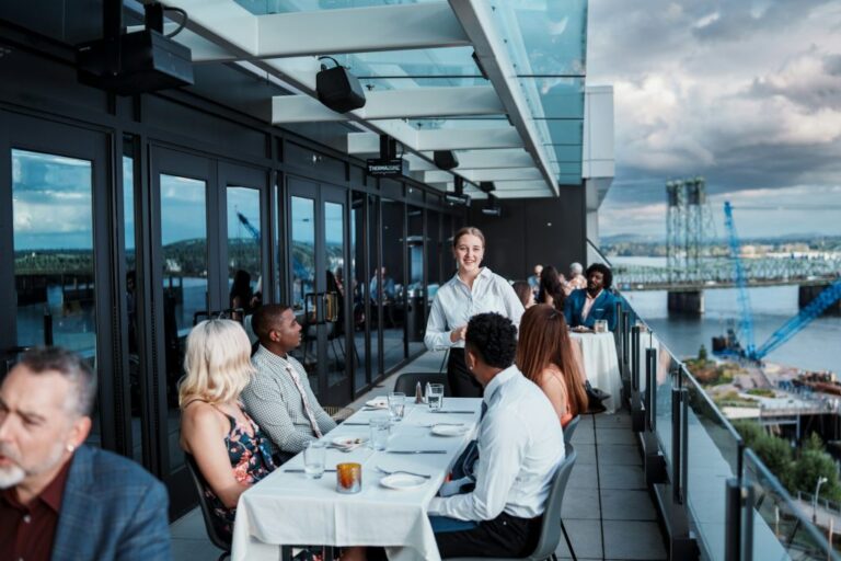 The Secret to Summer Staffing | Modern Restaurant Management
