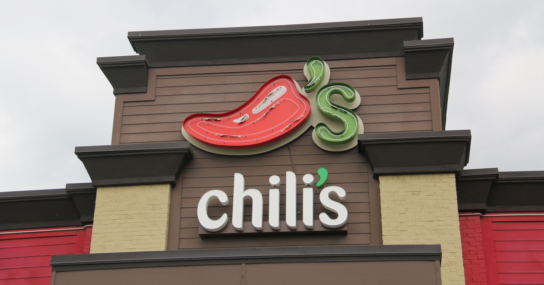 The casual-dining comeback starts at the top