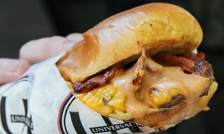 Universal Joint Celebrates National Burger Day with Free Smash Burgers for the Second Straight Year