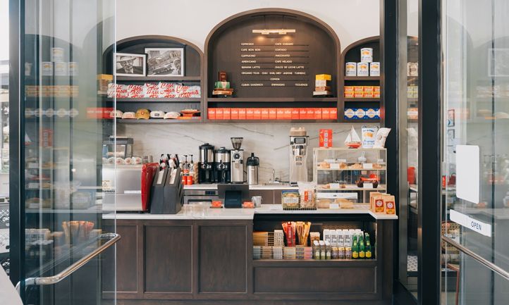 Café Aroma Debuts Flagship Brick-and-Mortar Café in Boca Raton, Florida
