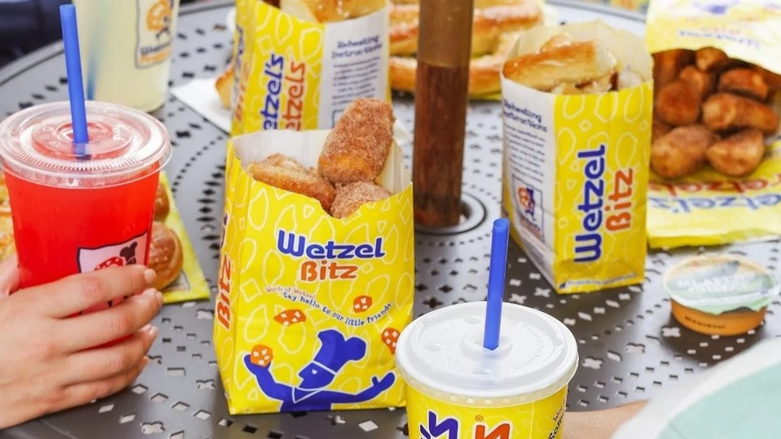 Wetzel's Pretzels opens in Florida Walmart