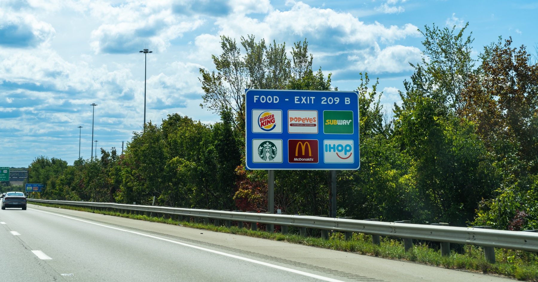 Which restaurant brand is the GOAT at social media?