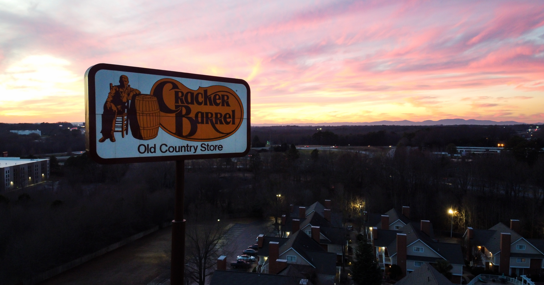 After all that, Cracker Barrel changes its CEO, anyway